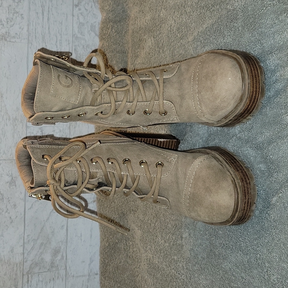 G Los Angeles Shoes